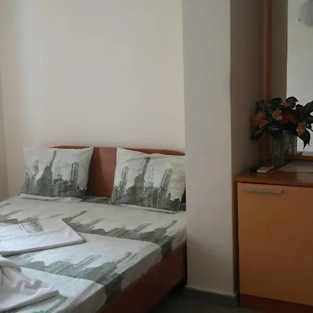 Хотел Prestige House